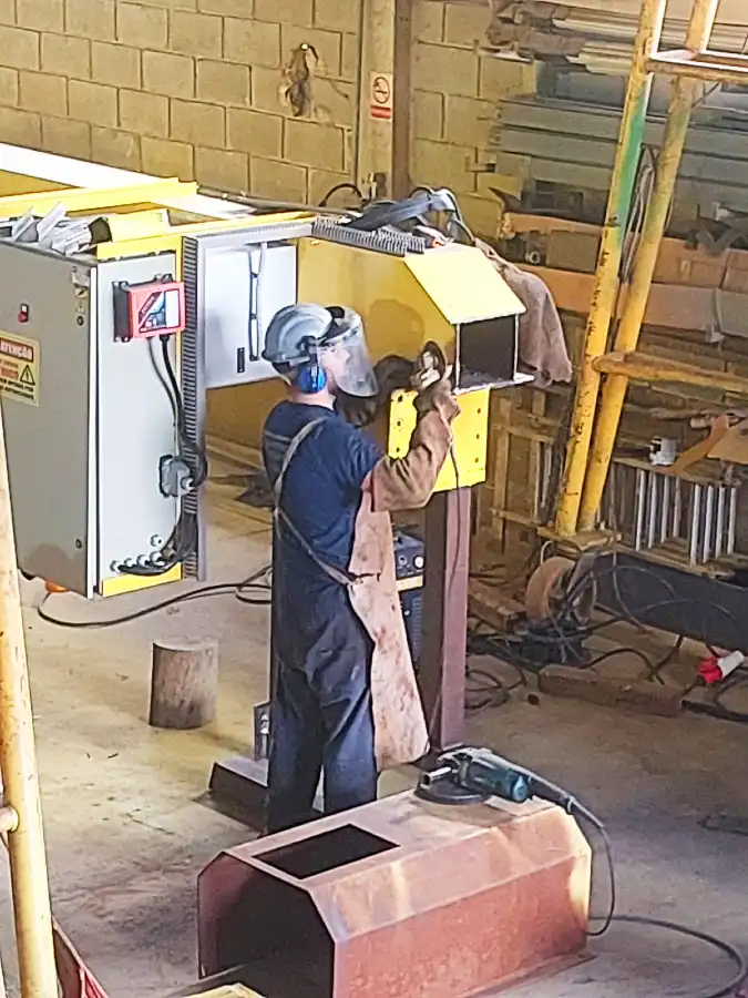 b47b6107-9348-4c0b-9233-8c1b03b81a00